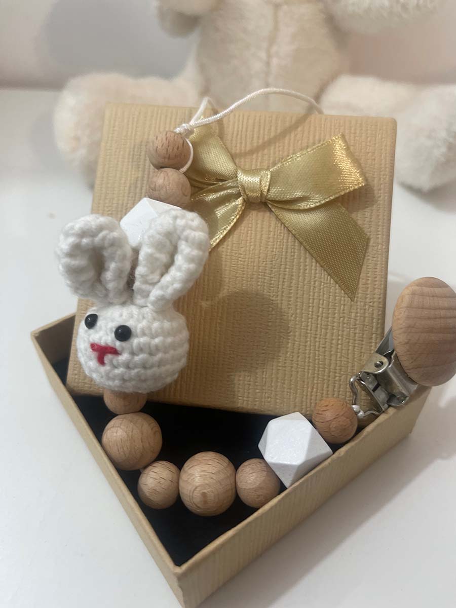 Collana ciuccio modello coniglio